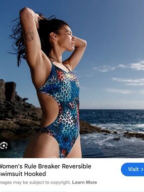 Arena Women's Rule Breaker REVERSIBLE SWIMSUIT HOOKED, size 34